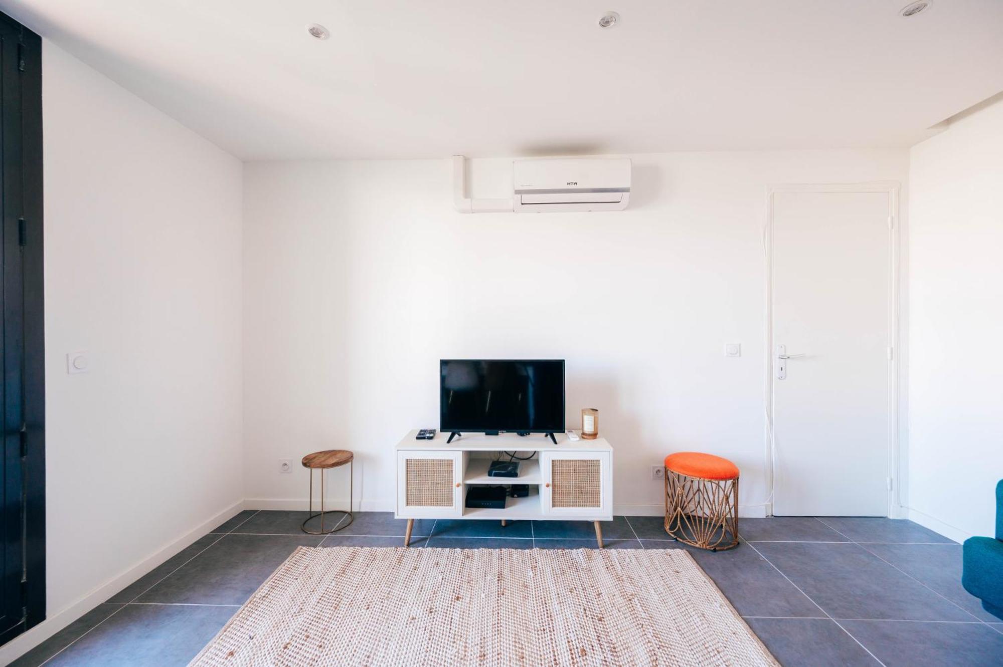 Velodrome 6 Couchages Avec Clim Apartment Marseille Luaran gambar